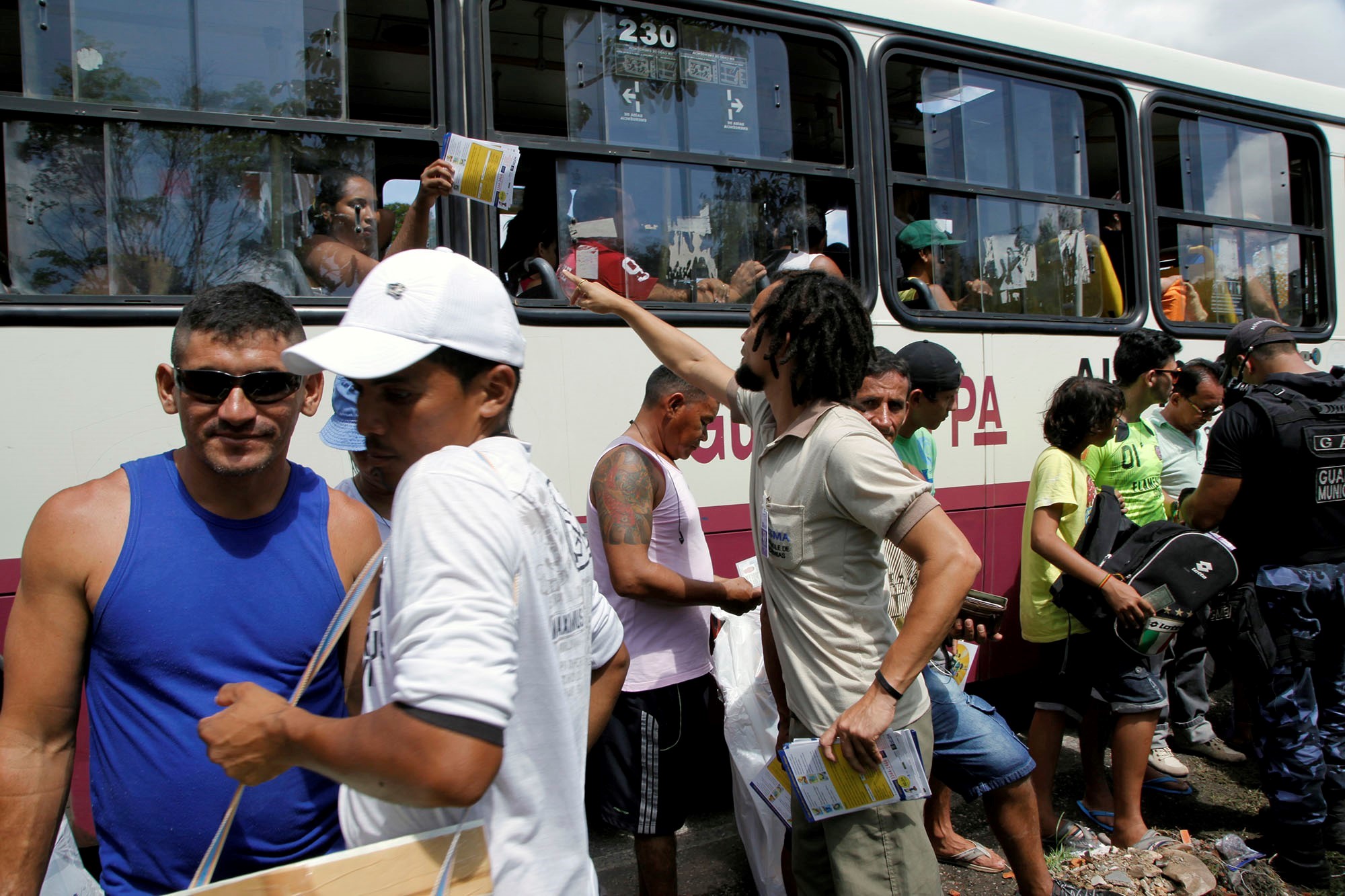 No último final de semana de férias, os veranistas ganham reforço de transporte público entre Belém e os balneários mais próximos.