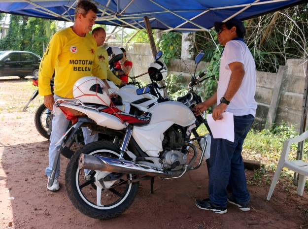 Semob vistoria veículos de mototaxistas habilitados em licitação